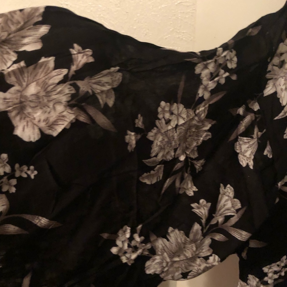 Cardigan - Picture 2 of 6